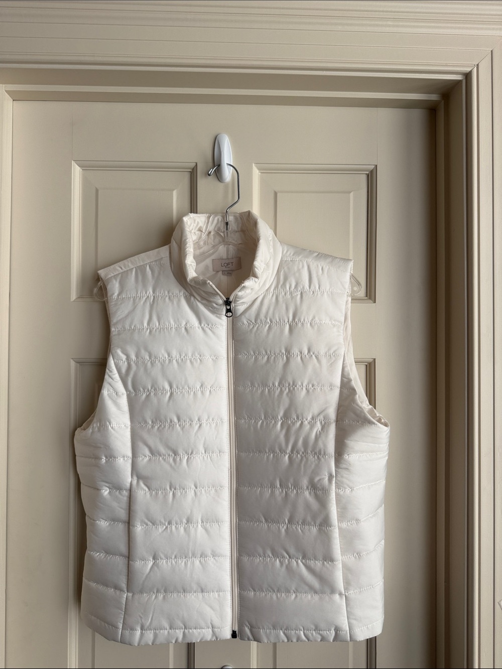 LOFT Cream Quilted Puffer Vest